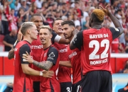 开云在线登陆入口-莱万多夫斯基迎来十赛季出色发挥，老鹰观众热烈欢呼！