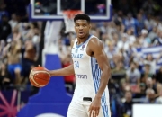 开云在线开户-字母哥在DWG比赛中重返赛场，比赛局势复杂引发热议！